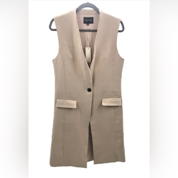 NWT BLVD sleeveless blazer vest with single button - Picture 1 of 5